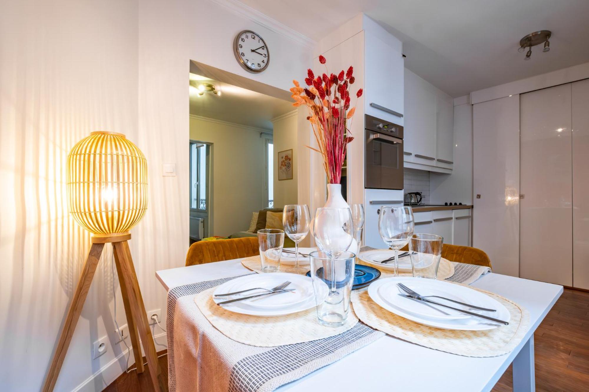 Charming Apartment In Heart Of París Exterior foto